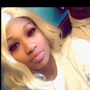 Meet your Posher, Cynthia